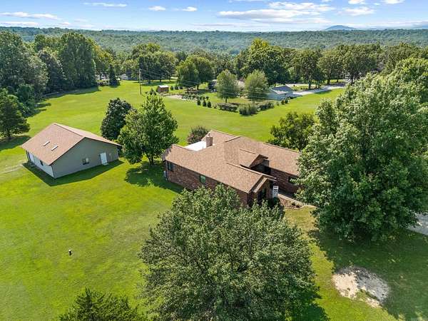 2 Acres of Land with Home for Sale in Mountain Home, Arkansas