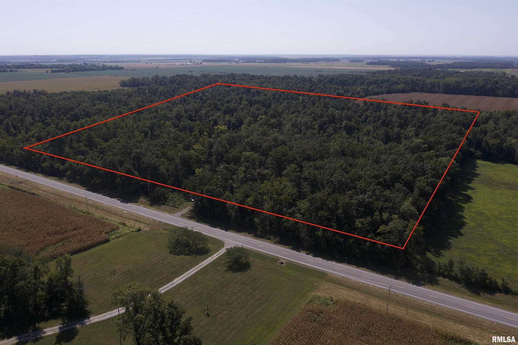 40 Acres of Land for Sale in Fairfield, Illinois