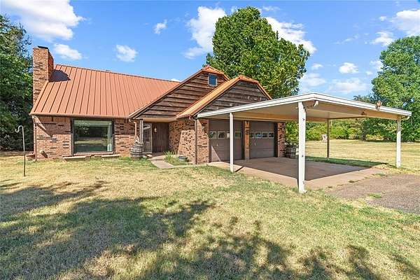 6 Acres of Land with Home for Sale in Mustang, Oklahoma