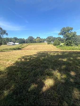 1.6 Acres of Land with Home for Sale in Cumberland City, Tennessee