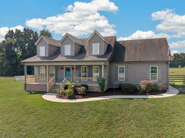5.27 Acres of Land with Home for Sale in Lewisburg, Tennessee