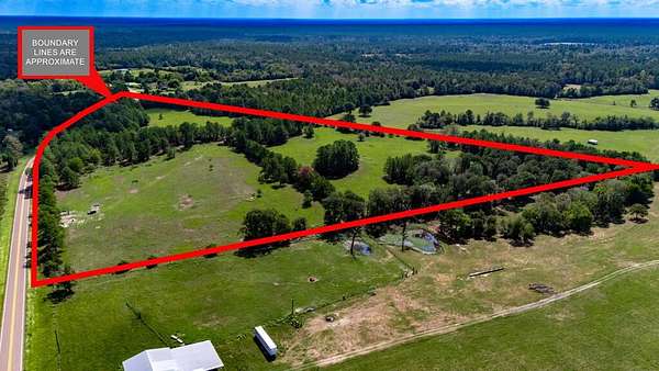 35 Acres of Recreational & Residential Land for Sale in Apple Springs, Texas
