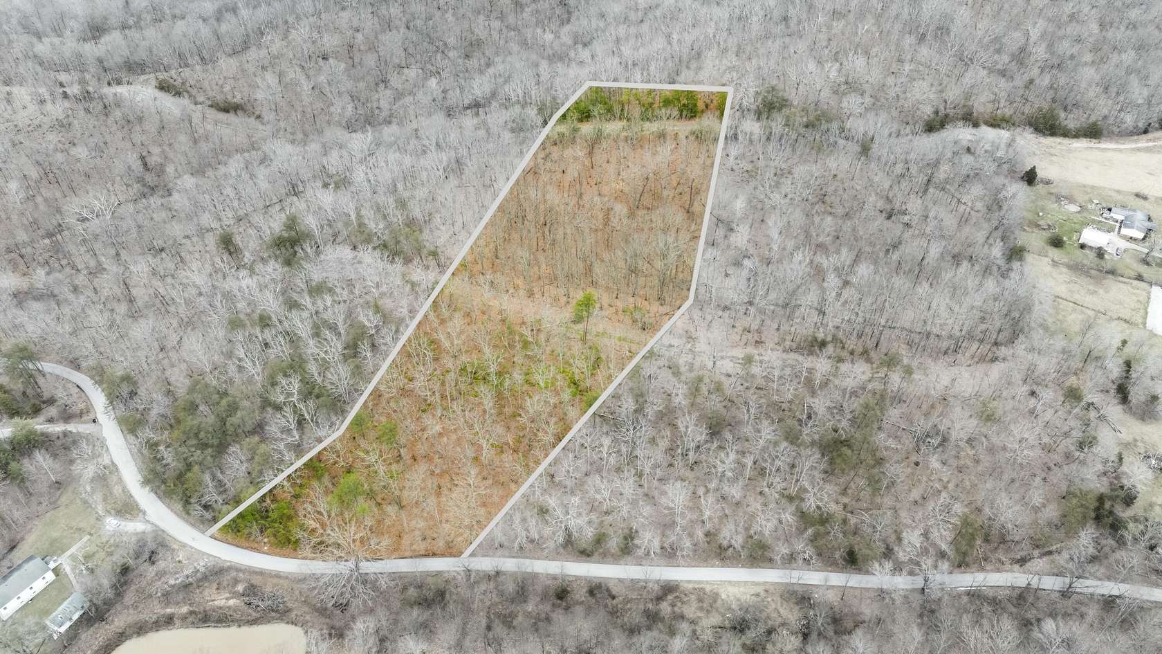 5.59 Acres of Residential Land for Sale in Winchester, Kentucky