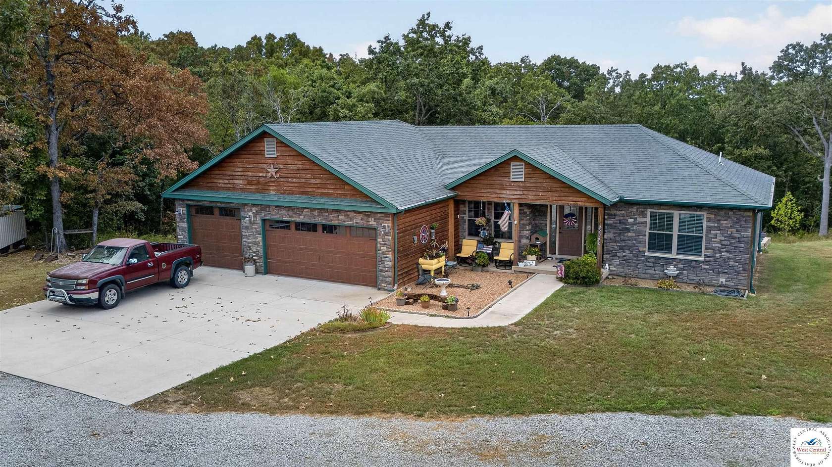 2 Acres of Land with Home for Sale in Warsaw, Missouri