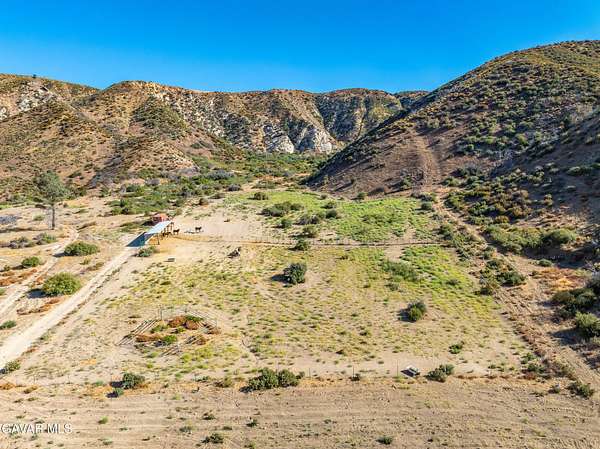 25.2 Acres of Agricultural & Residential Land for Sale in Lake Hughes, California