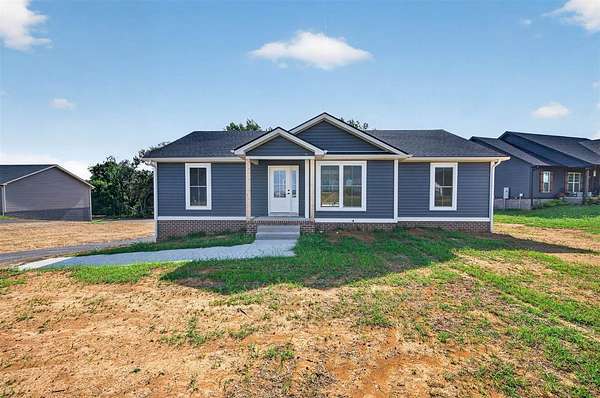 2.2 Acres of Land with Home for Sale in Smiths Grove, Kentucky