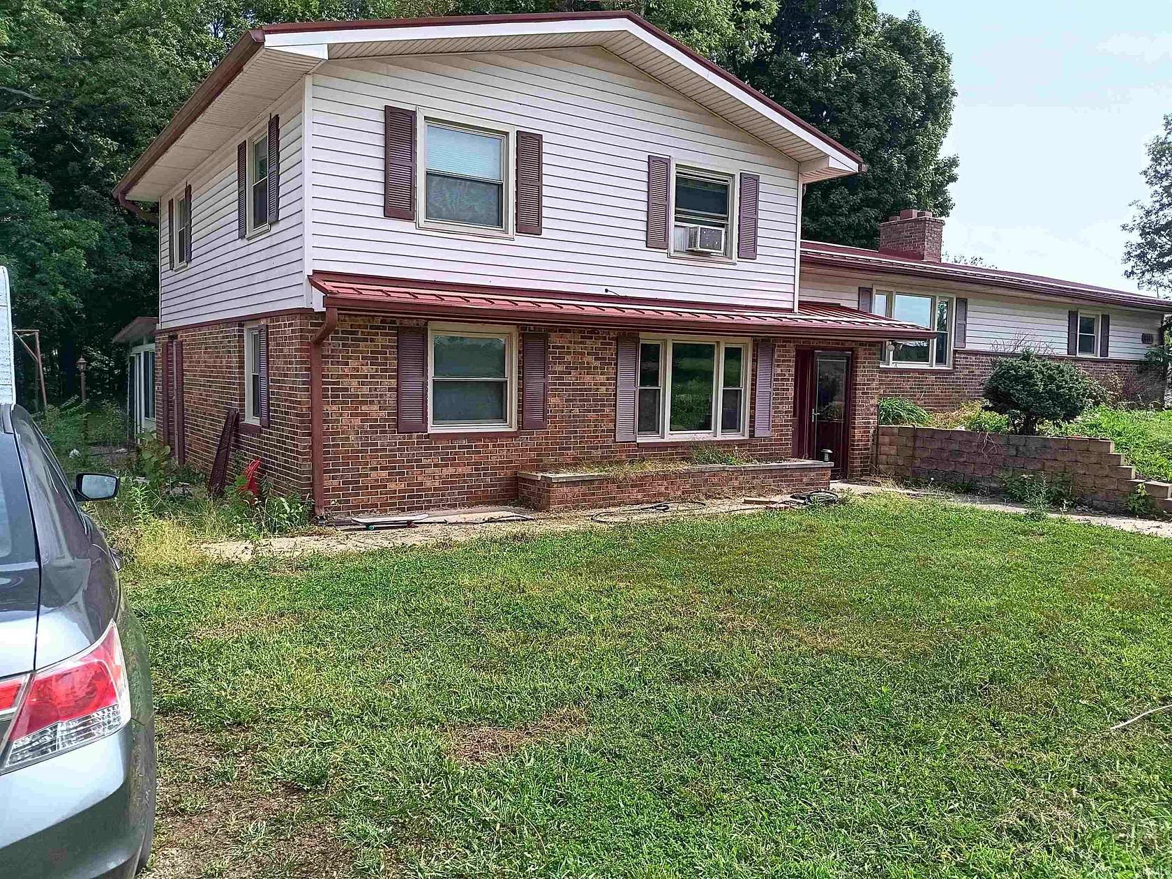 4.6 Acres of Land with Home for Sale in Jonesboro, Indiana