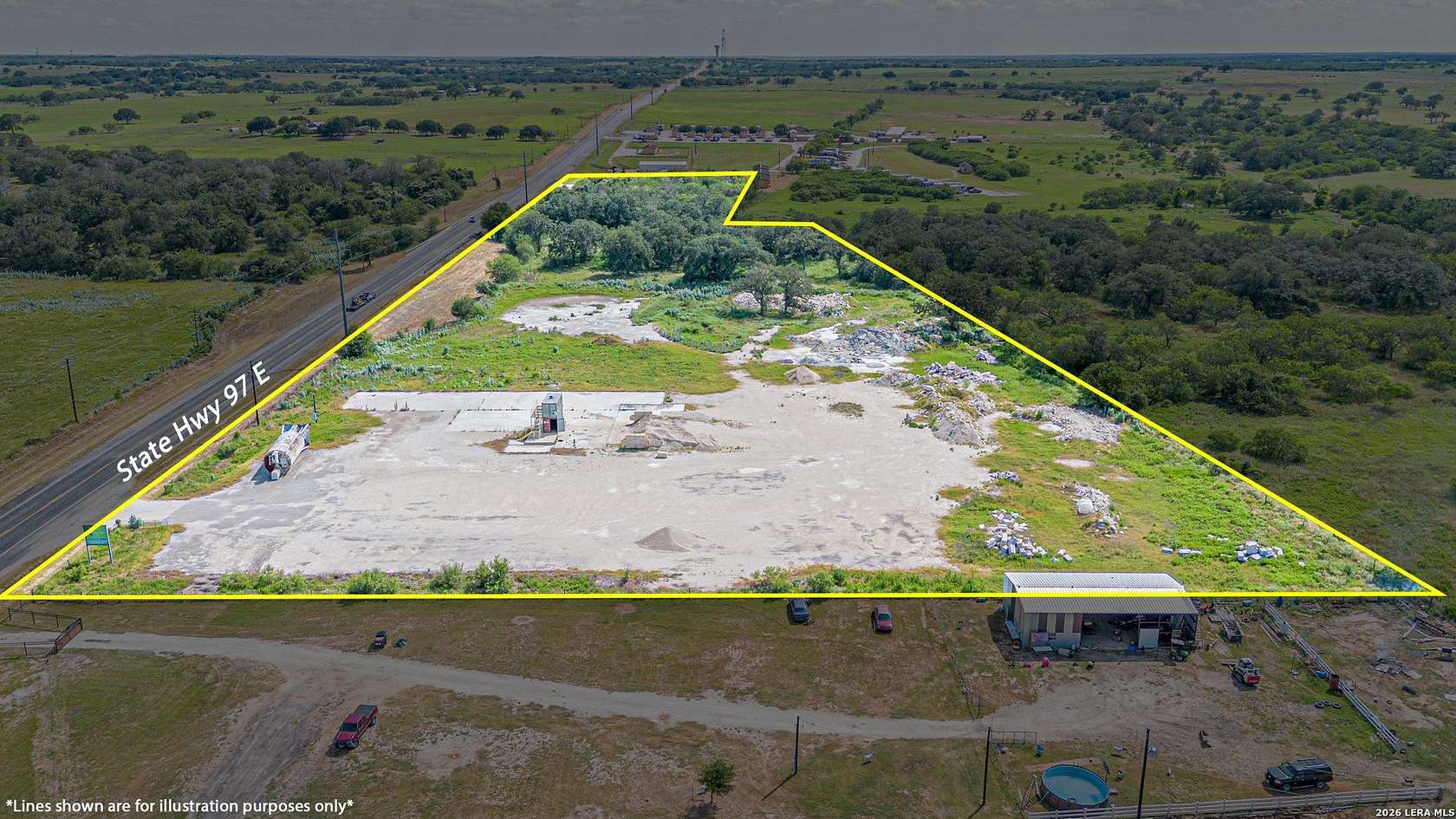 11 Acres of Mixed-Use Land for Sale in Floresville, Texas
