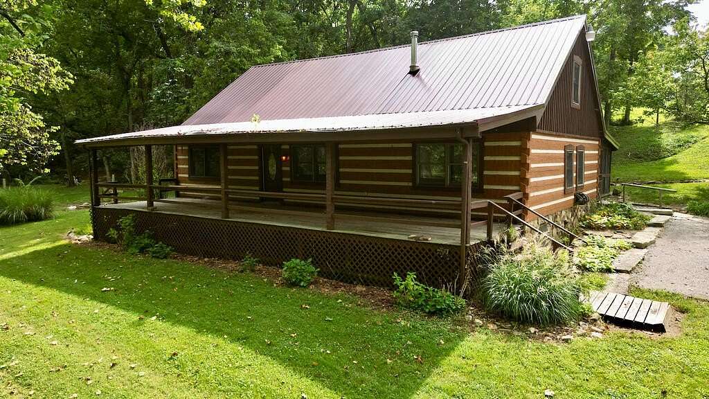 3 Acres of Land with Home for Sale in Chillicothe, Ohio