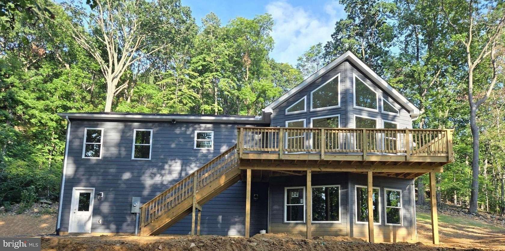1.68 Acres of Land with Home for Sale in Linden, Virginia