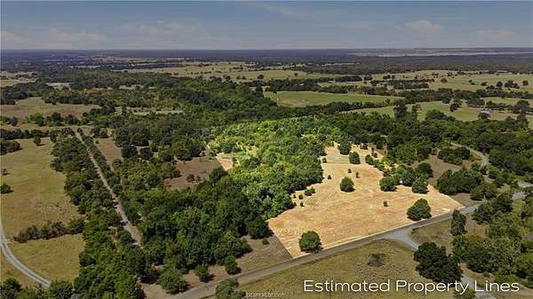 11.9 Acres of Land for Sale in Franklin, Texas
