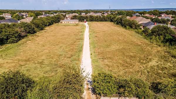 5 Acres of Residential Land for Sale in Grand Prairie, Texas