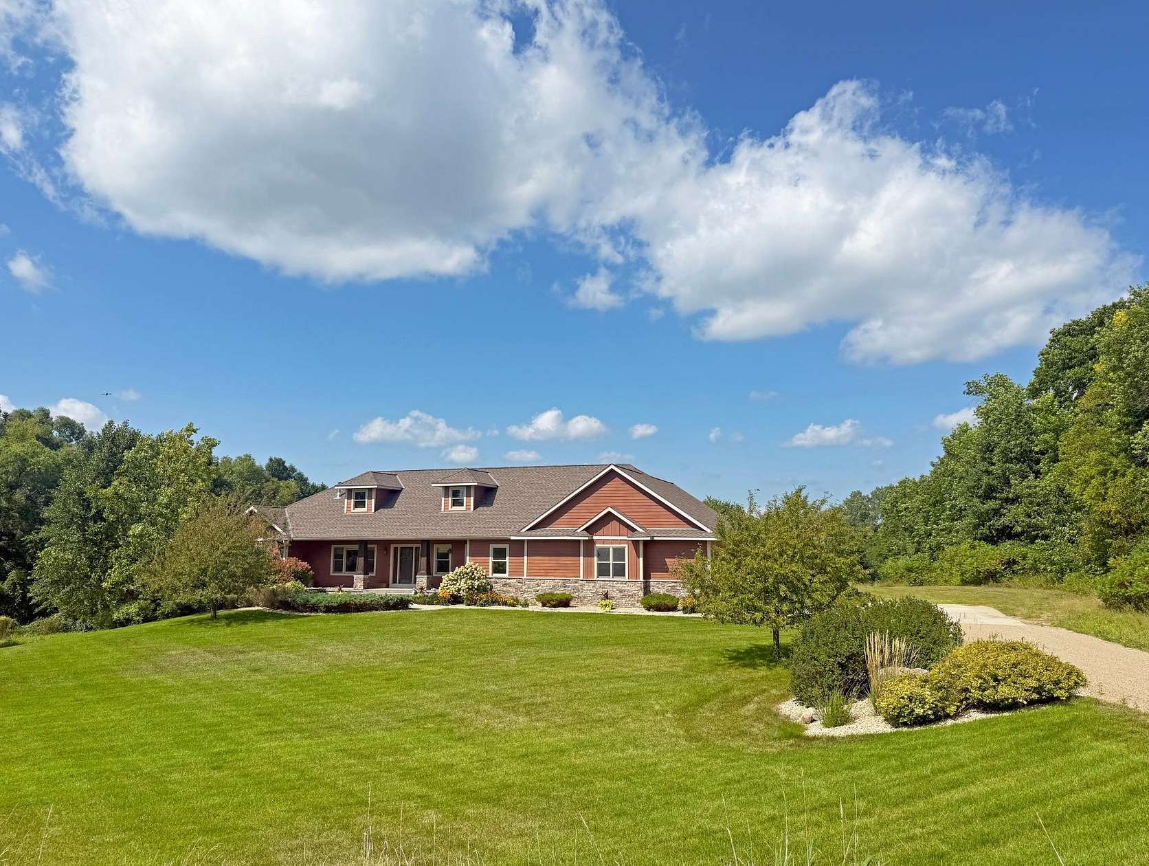 5.13 Acres of Land with Home for Sale in Annandale, Minnesota