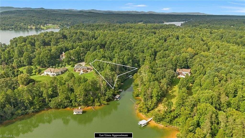 1 Acre of Residential Land for Sale in Wilkesboro, North Carolina