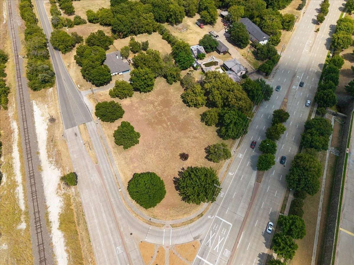 1.28 Acres of Residential Land for Sale in Cedar Hill, Texas