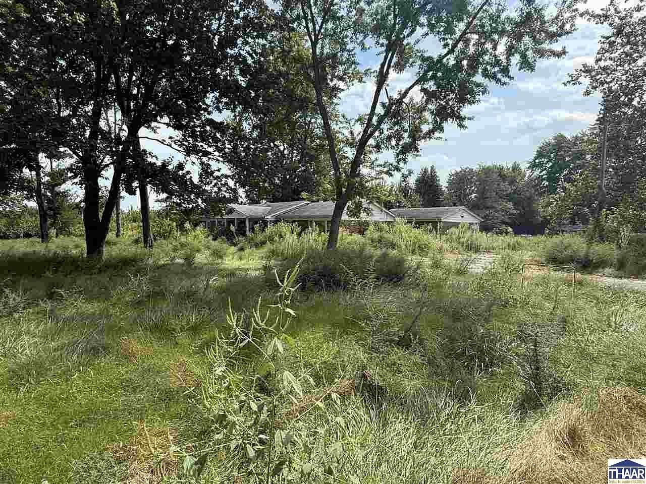 2.27 Acres of Land with Home for Sale in Farmersburg, Indiana