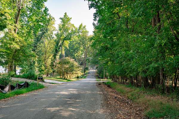 0.89 Acres of Residential Land for Sale in Harrison, Tennessee