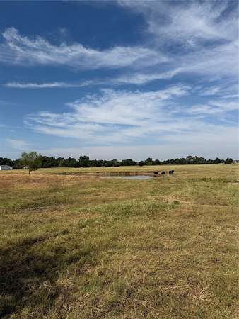 11.4 Acres of Recreational & Residential Land for Sale in Collinsville, Texas
