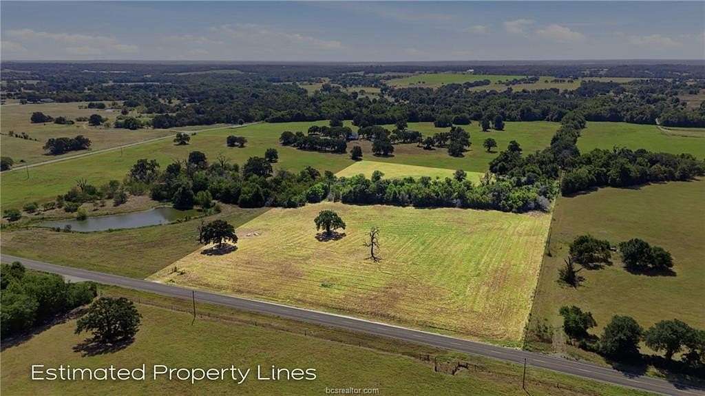 10.5 Acres of Land for Sale in Franklin, Texas