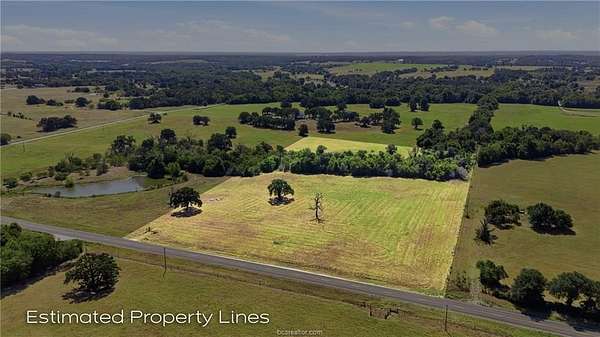 10.5 Acres of Land for Sale in Franklin, Texas