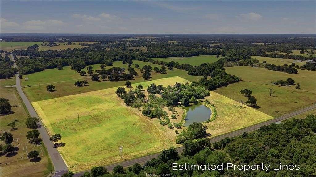 15.9 Acres of Land for Sale in Franklin, Texas