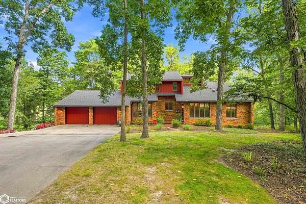 1.54 Acres of Land with Home for Sale in Fairfield, Iowa