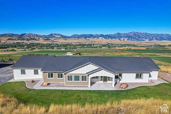 3.4 Acres of Land with Home for Sale in Paradise, Utah