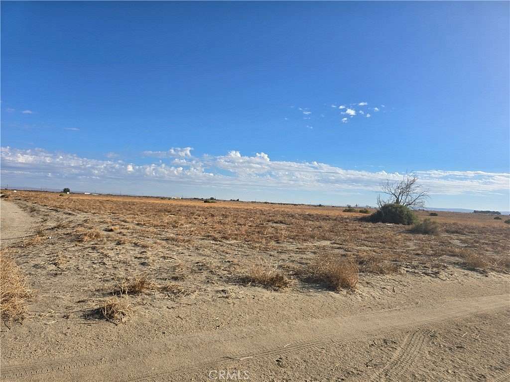 10.1 Acres of Land for Sale in Lancaster, California