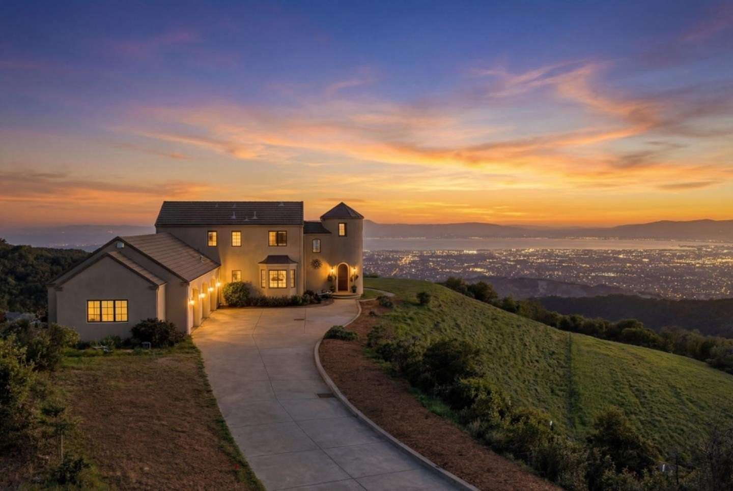 10 Acres of Land with Home for Sale in Cupertino, California
