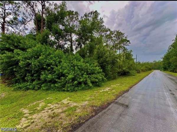 0.25 Acres of Residential Land for Sale in Lehigh Acres, Florida