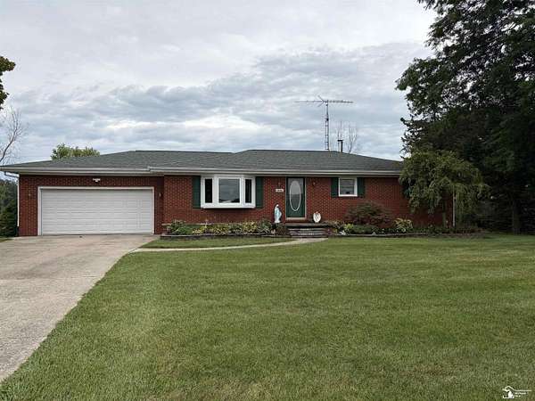 5.49 Acres of Land with Home for Sale in La Salle, Michigan