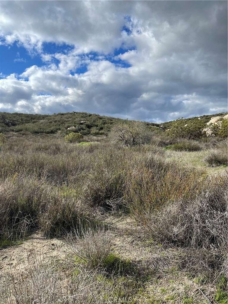 20 Acres of Land for Sale in Hemet, California