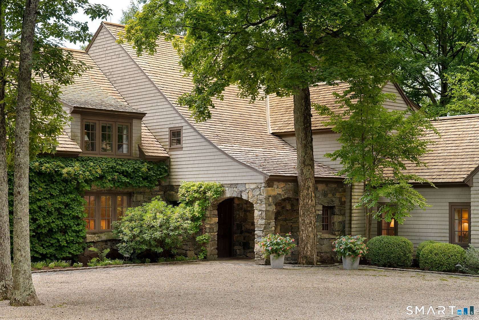 391 Acres of Land with Home for Sale in Kent, Connecticut