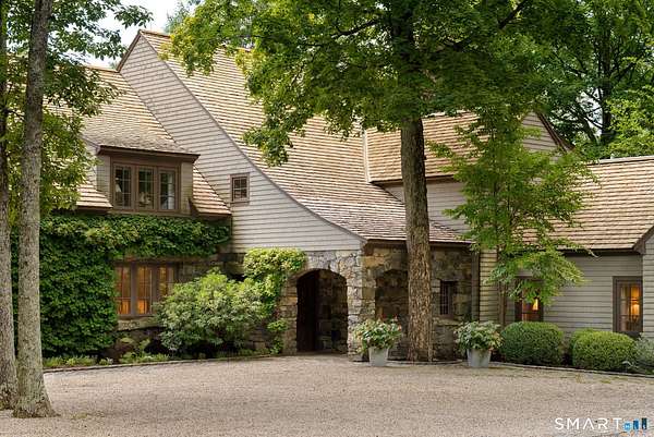 391 Acres of Land with Home for Sale in Kent, Connecticut