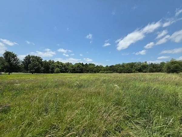 2.36 Acres of Residential Land for Sale in Linwood, Kansas
