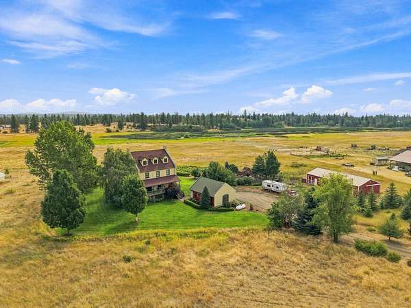 10 Acres of Land with Home for Sale in Reardan, Washington