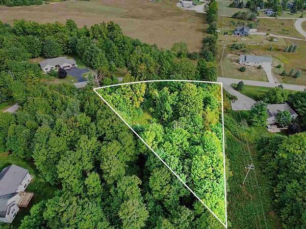 1 Acre of Residential Land for Sale in Petoskey, Michigan