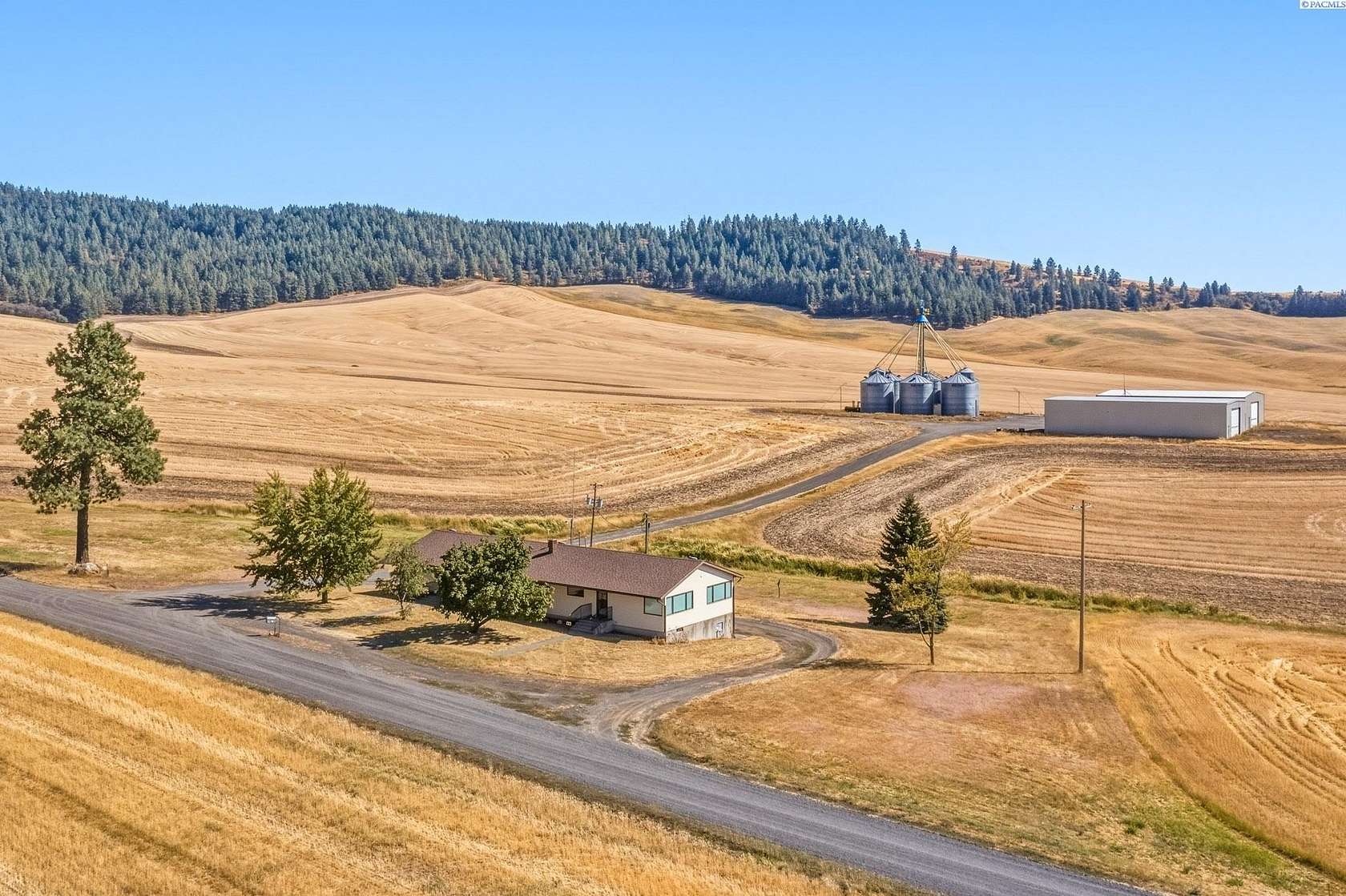 1,200 Acres of Agricultural Land with Home for Sale in De Smet, Idaho