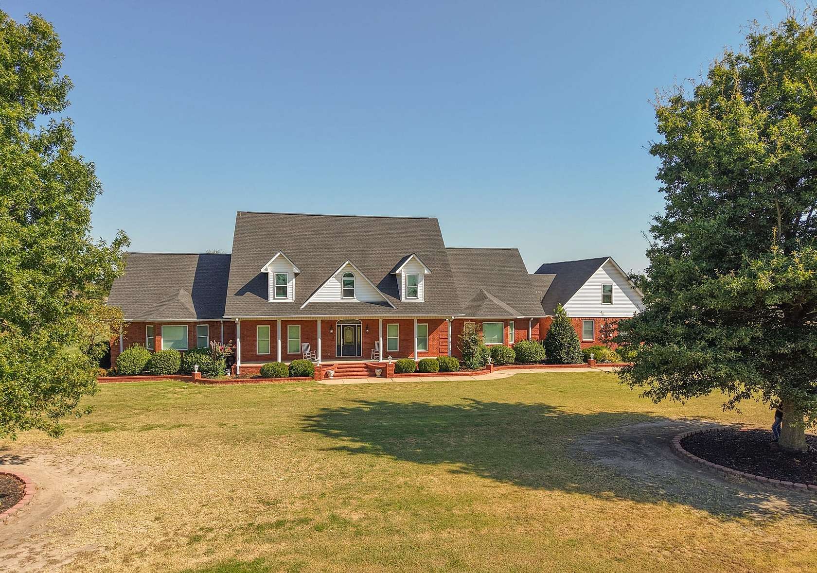 2 Acres of Land with Home for Sale in Blytheville, Arkansas