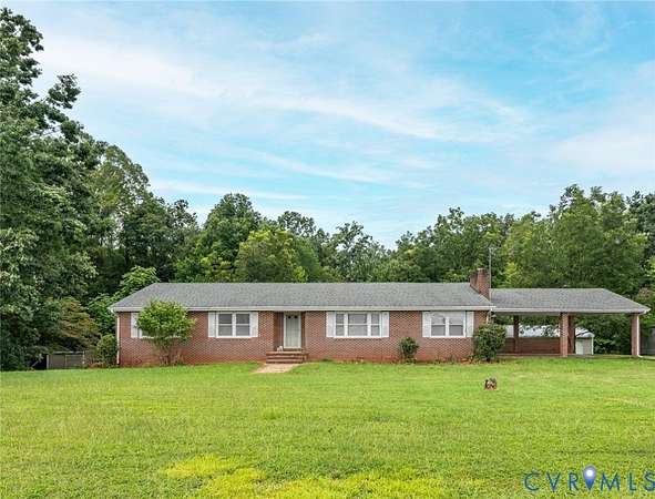 4.73 Acres of Land with Home for Sale in Farmville, Virginia