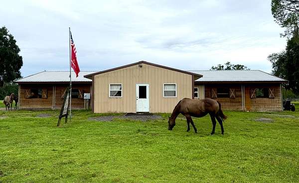 53.2 Acres of Land with Home for Sale in Webster, Florida