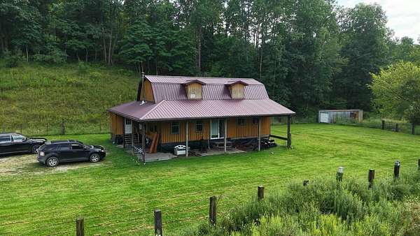5 Acres of Land for Sale in Hopedale, Ohio