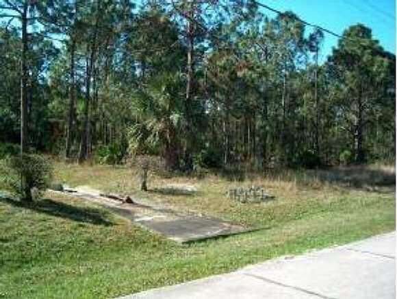 0.97 Acres of Mixed-Use Land for Sale in Palm Bay, Florida