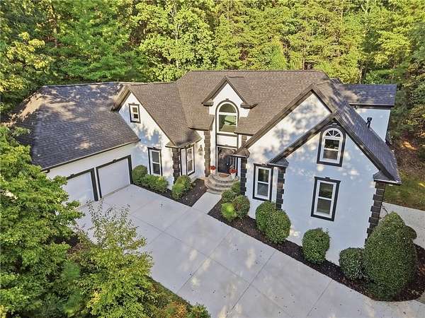 1.54 Acres of Land with Home for Sale in Marietta, Georgia