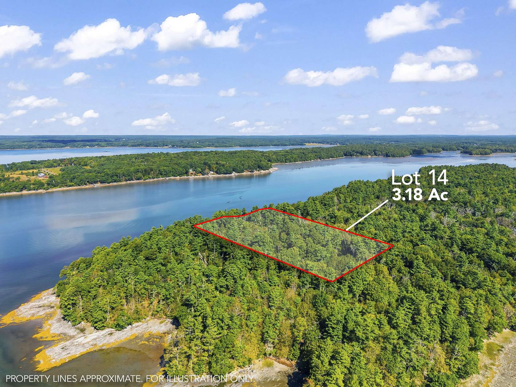3.18 Acres of Land with Home for Sale in Harpswell Town, Maine