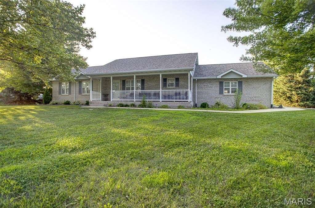 2 Acres of Land with Home for Sale in Moro, Illinois