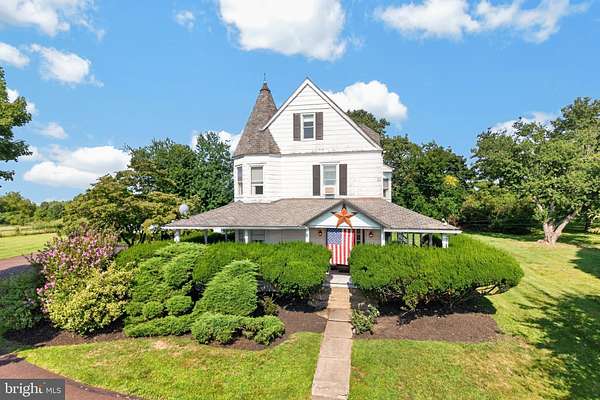 2.14 Acres of Land with Home for Sale in Line Lexington, Pennsylvania