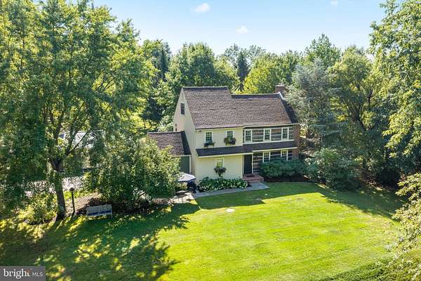 2.5 Acres of Land with Home for Lease in Pottstown, Pennsylvania