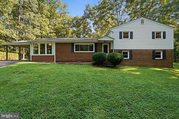 3 Acres of Land with Home for Sale in Manassas, Virginia