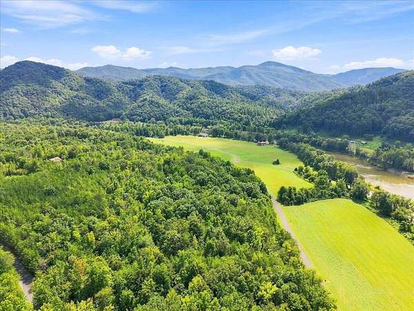 1.68 Acres of Residential Land for Sale in Del Rio, Tennessee